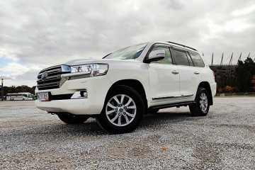 Toyota Land Cruiser LC200 V8 4.6 7-mio osobowy! Bezwypadkowy!