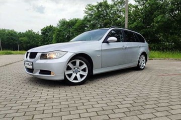 BMW E91 320I 2005r 2.0 benzyna 115KM Ciemne szyby! Alufelgi! Skóry!